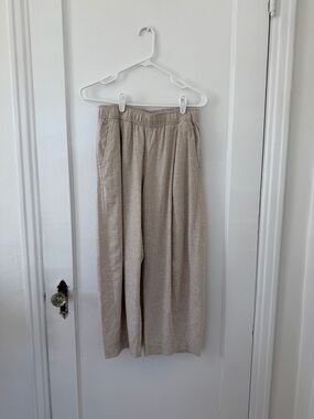 GAP Mid Rise Linen-Blend Easy
Barrel Pants